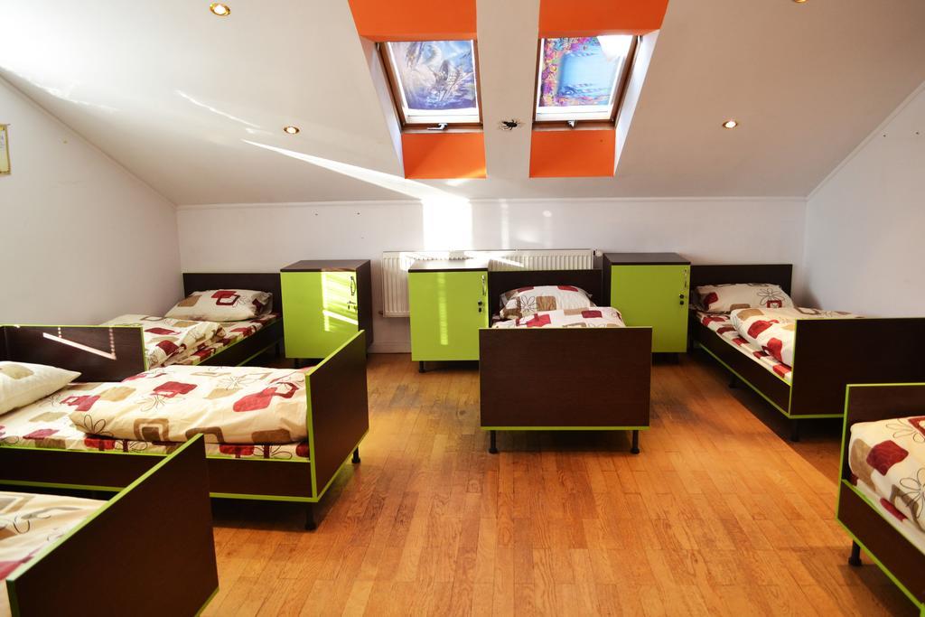 לבוב Wanted Hostel מראה חיצוני תמונה